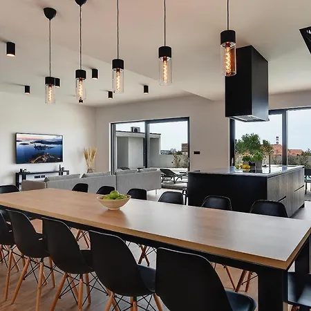 Aquarius Вилла Пула